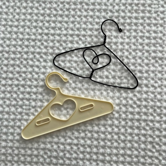 Pleasant Company American Girl Felicity Christmas Party Dress with hangers - Picture 14 of 15